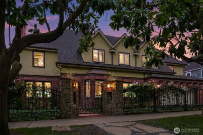 2409 29th Avenue W, Seattle, WA 98199 - Photo 40