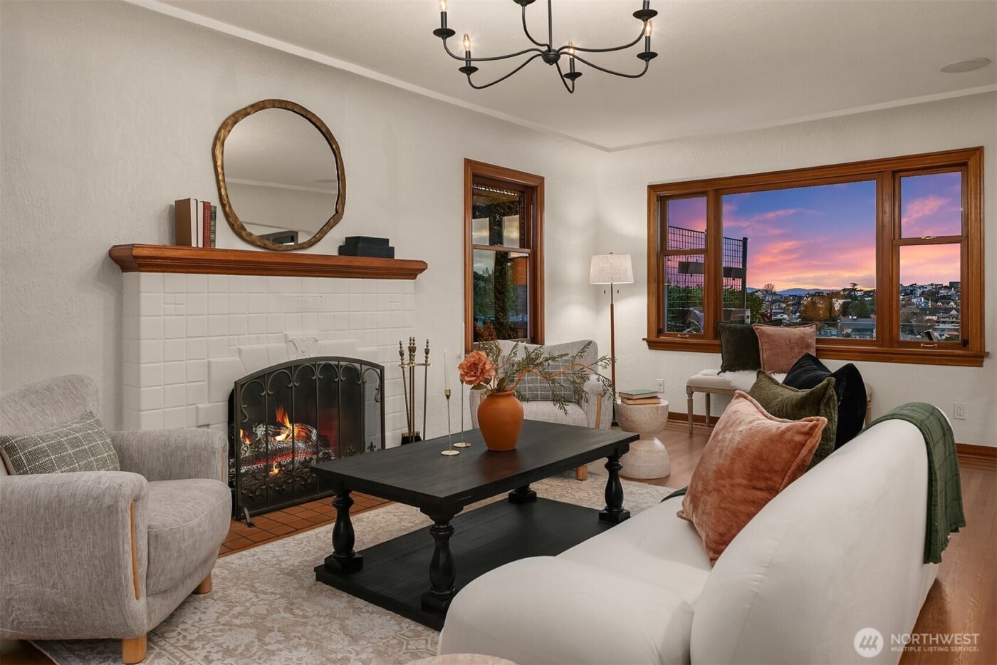 2409 29th Avenue W, Seattle, WA 98199