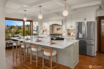 2409 29th Avenue W, Seattle, WA 98199 - Photo 8