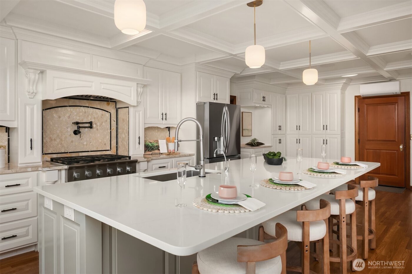 2409 29th Avenue W, Seattle, WA 98199