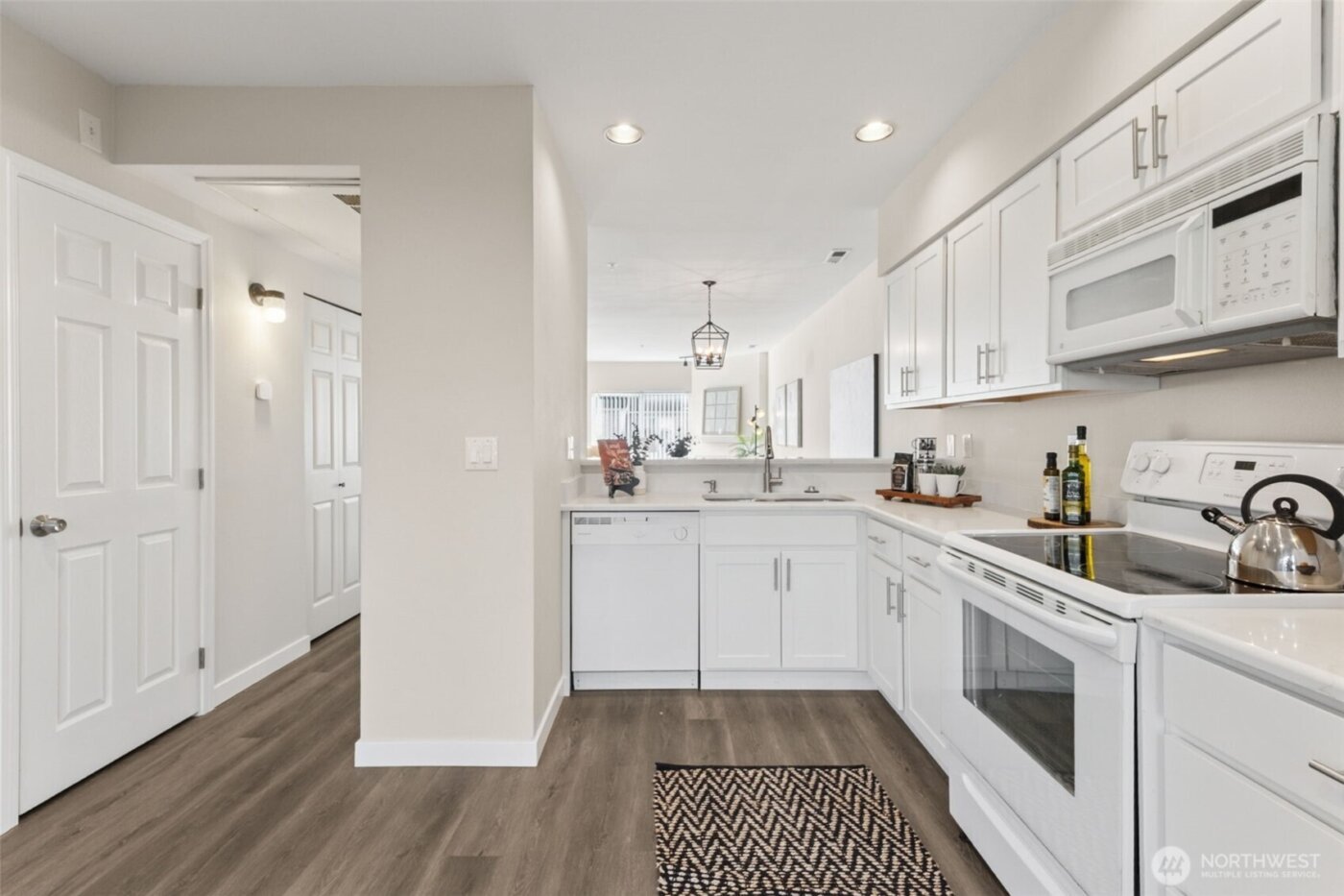 4808 NE Sunset Blvd #B105, Renton, WA 98059-4283