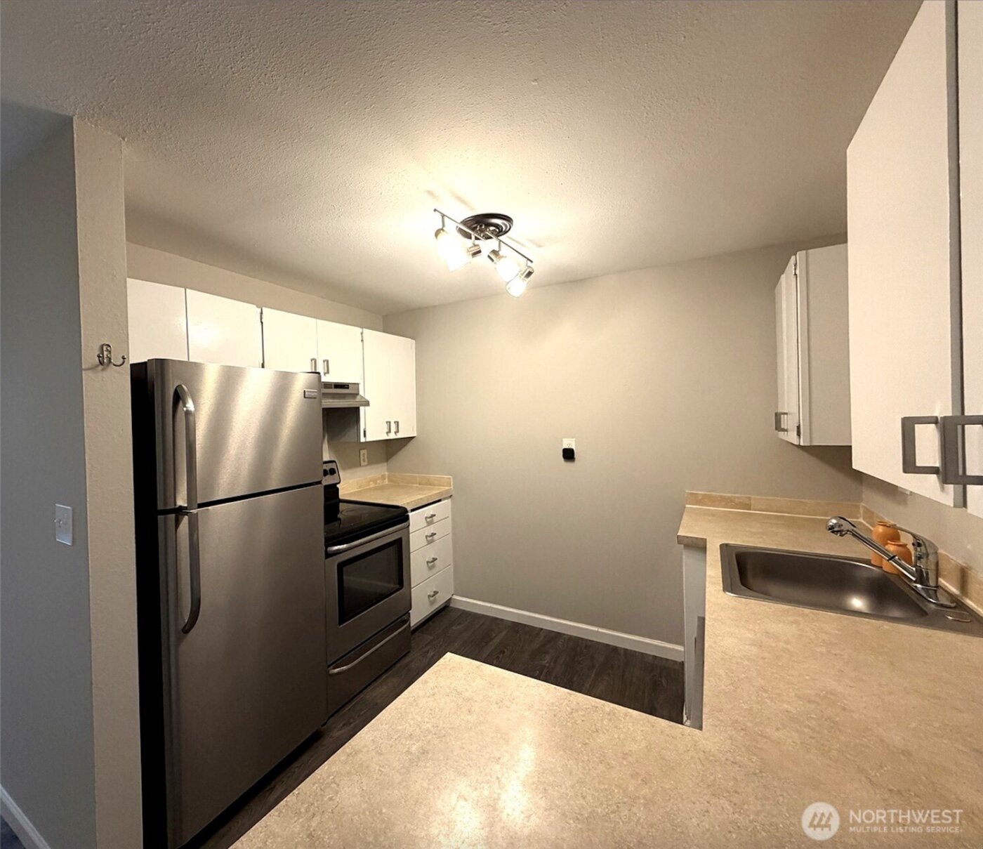 240 S 152 Street #118, Burien, WA 98148