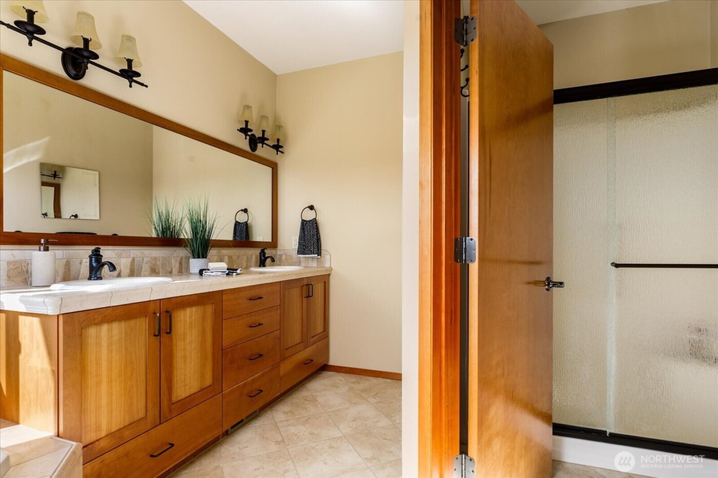 650 Skymeadow Drive , Coupeville, WA 98239
