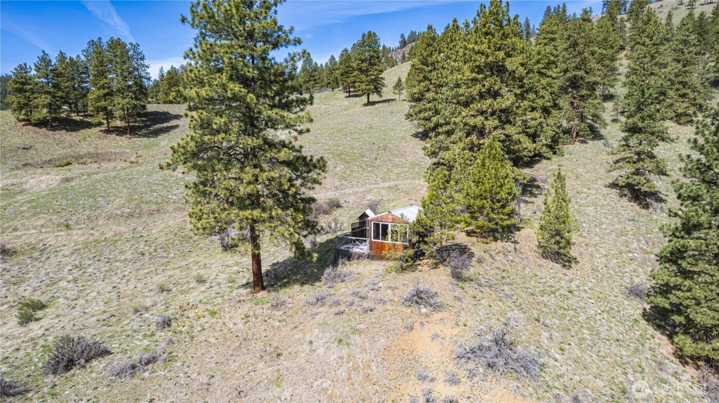 9640 Nahahum Canyon Road , Cashmere, WA 98815