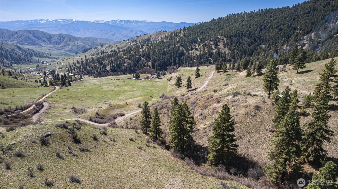 9640 Nahahum Canyon Road , Cashmere, WA 98815