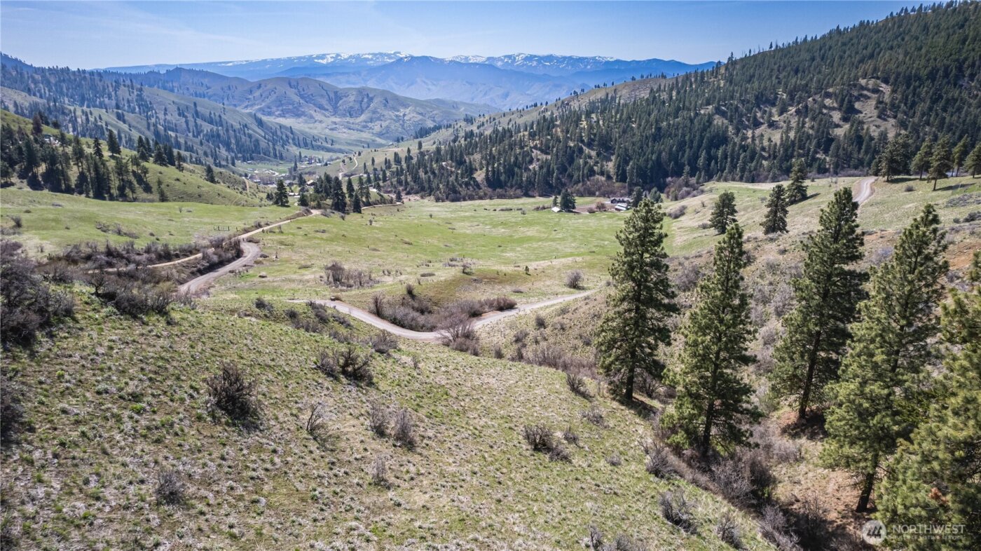 9640 Nahahum Canyon Road , Cashmere, WA 98815