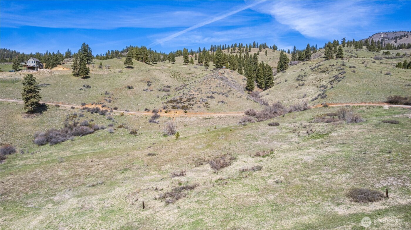 9640 Nahahum Canyon Road , Cashmere, WA 98815