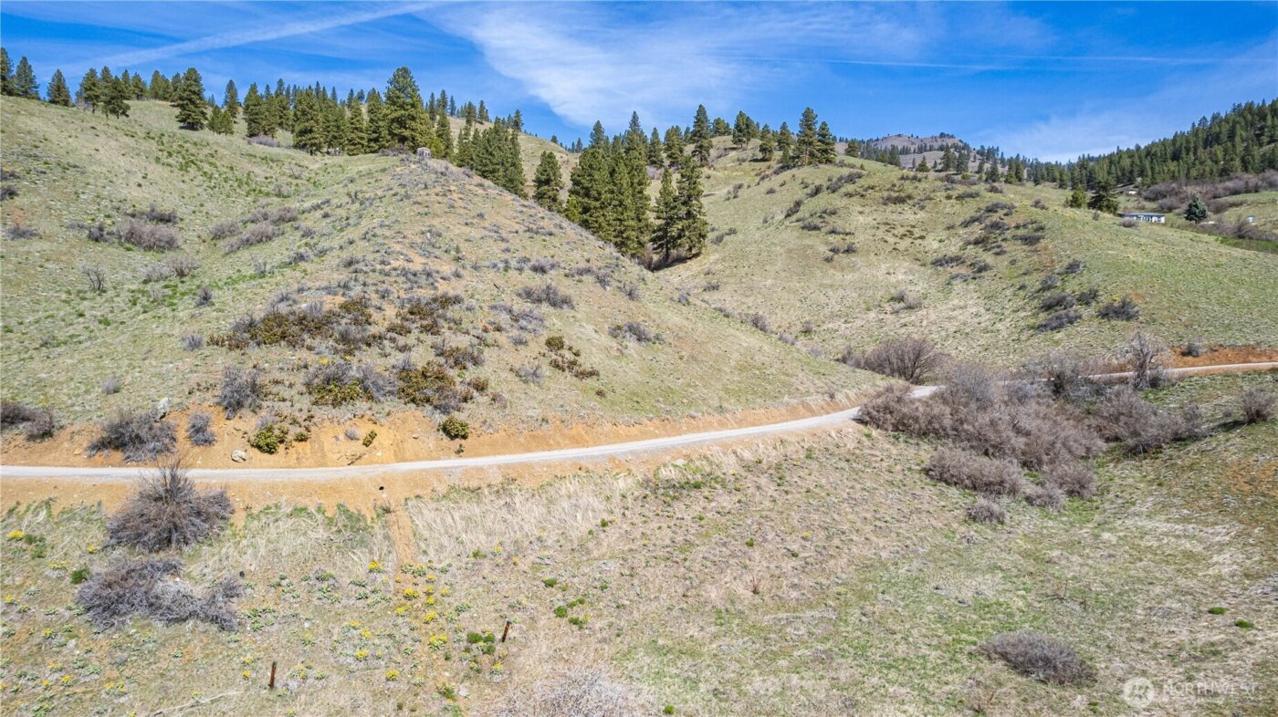 9640 Nahahum Canyon Road , Cashmere, WA 98815