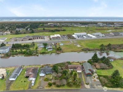 569 Canal Drive NE, Ocean Shores, WA 98569 - Photo 4