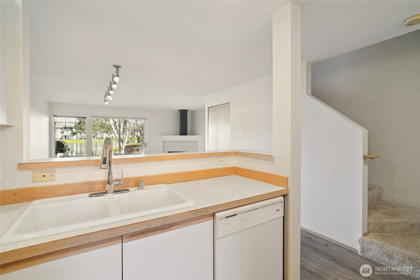 23628 55th Place S #15-3, Kent, WA 98032