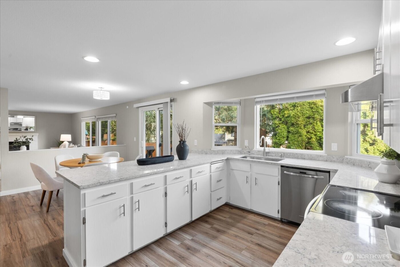 22621 8th Drive SE, Bothell, WA 98021-8276