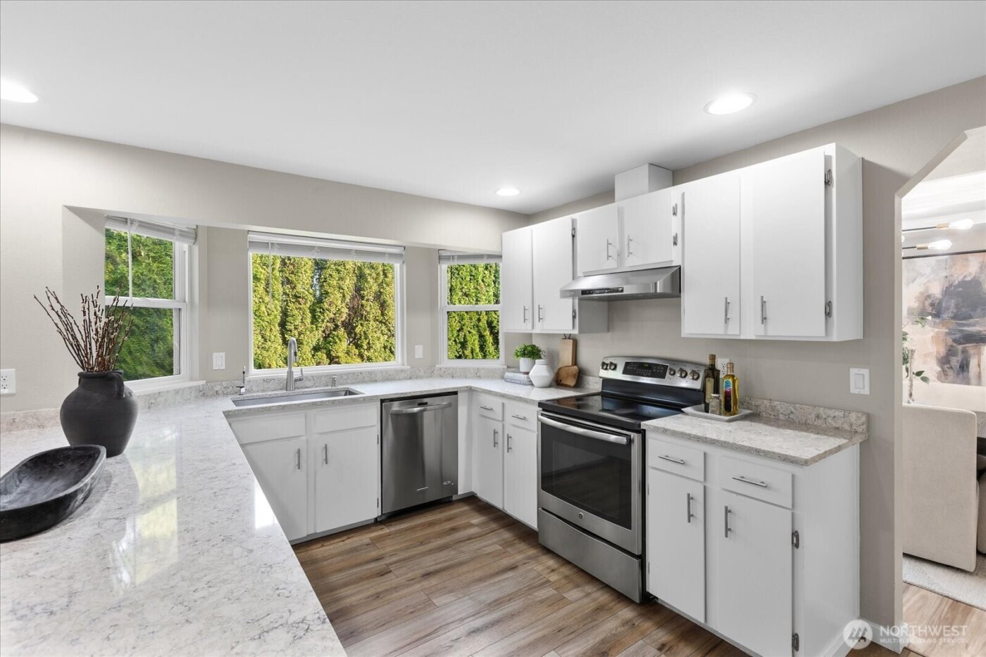 22621 8th Drive SE, Bothell, WA 98021-8276