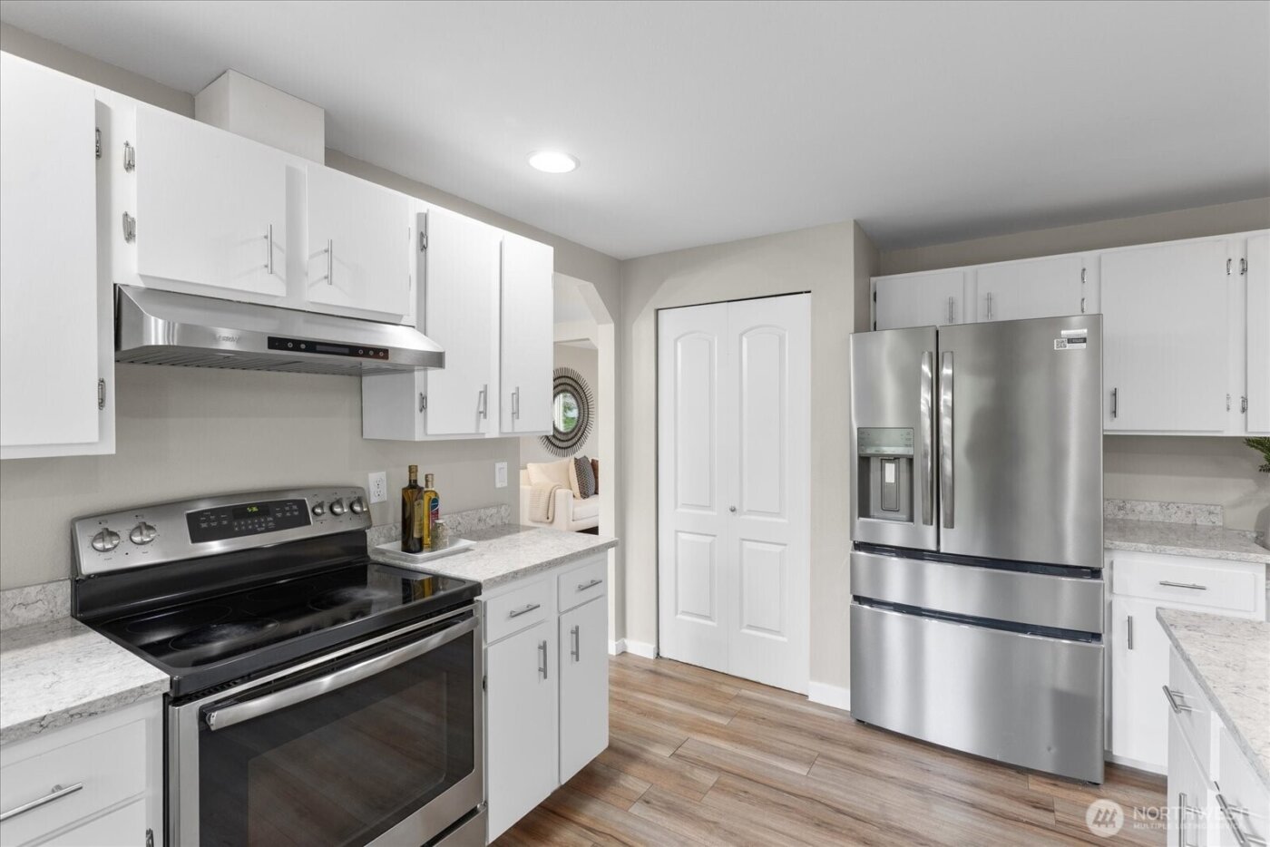 22621 8th Drive SE, Bothell, WA 98021-8276