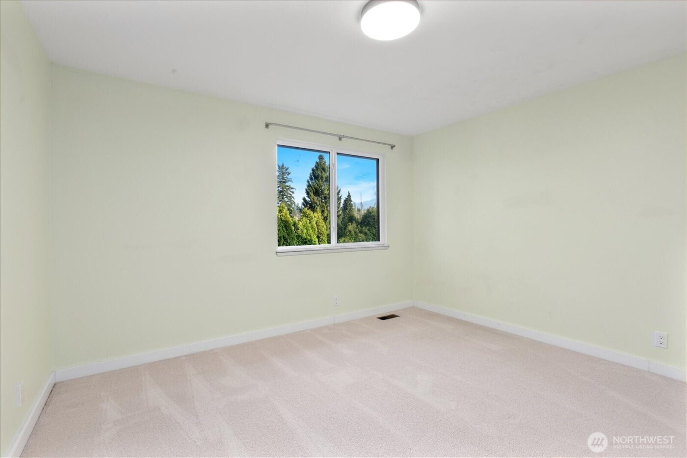 22621 8th Drive SE, Bothell, WA 98021-8276