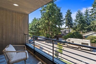 10752 Interlake Avenue N, Seattle, WA 98133 - Photo 14