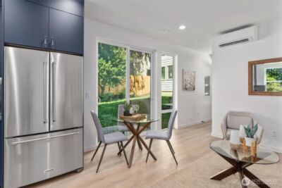 10752 Interlake Avenue N, Seattle, WA 98133 - Photo 3