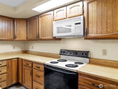 9907 Blomberg Street SW, Olympia, WA 98512-9148 - Photo 11