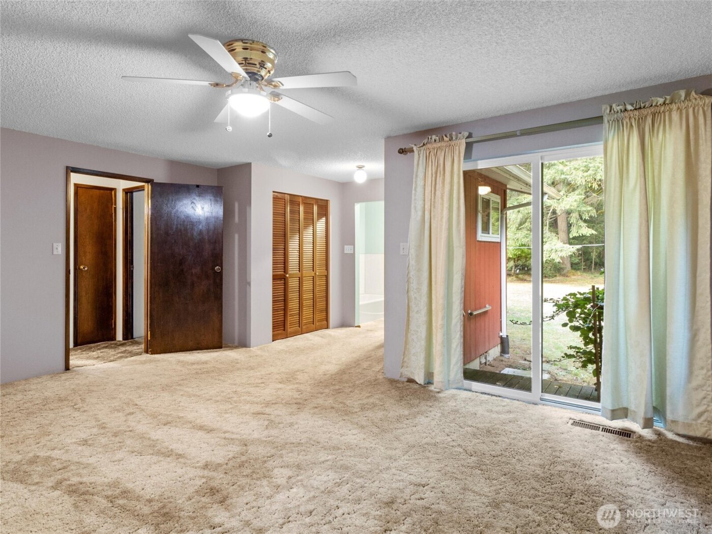 9907 Blomberg Street SW, Olympia, WA 98512-9148