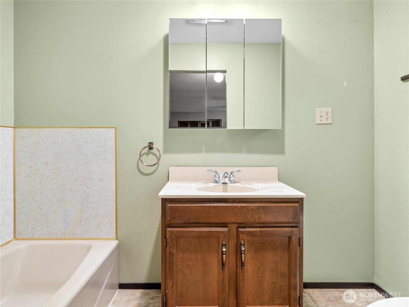 9907 Blomberg Street SW, Olympia, WA 98512-9148