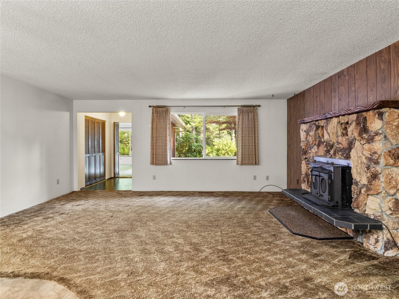 9907 Blomberg Street SW, Olympia, WA 98512-9148