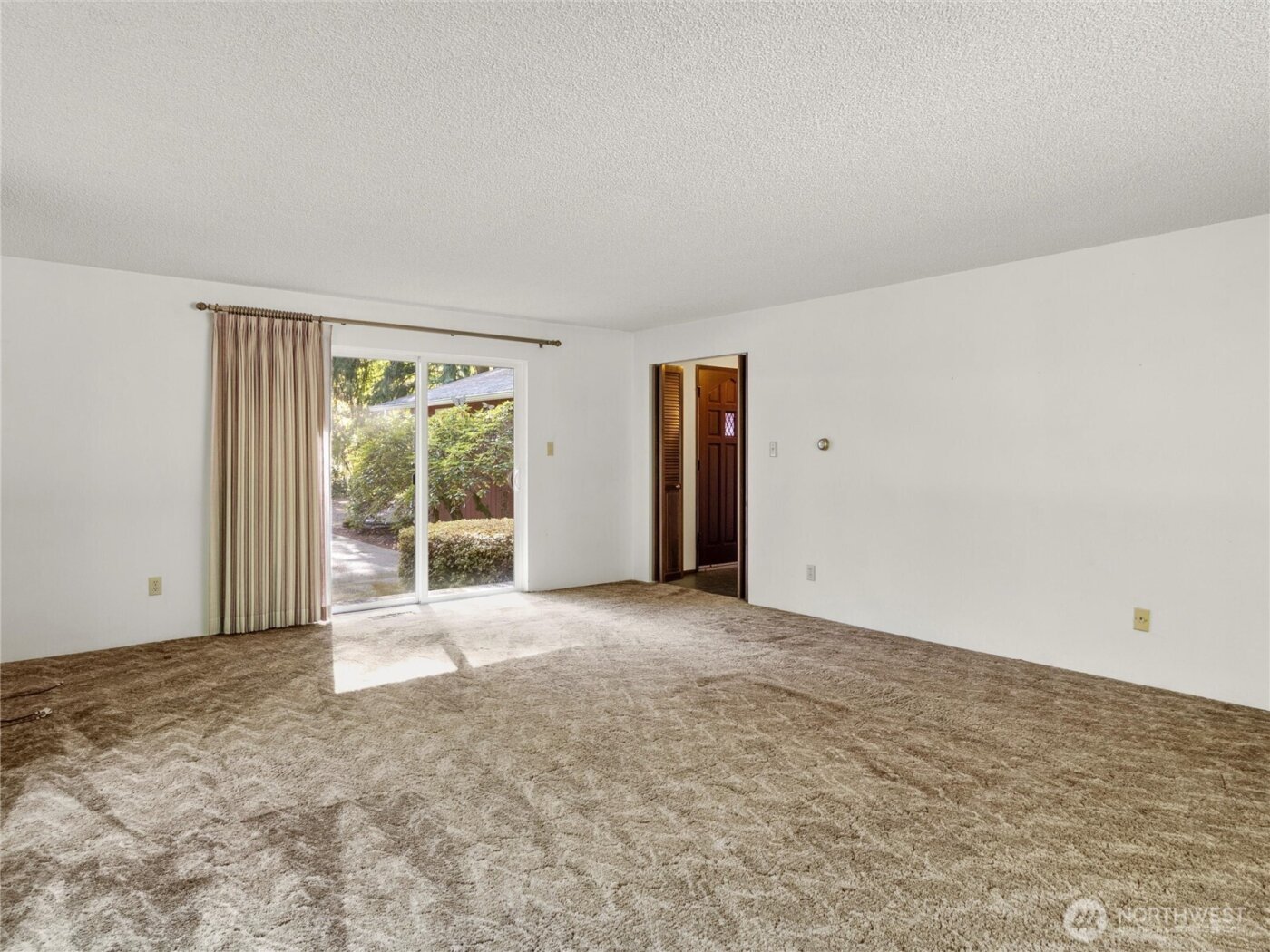 9907 Blomberg Street SW, Olympia, WA 98512-9148