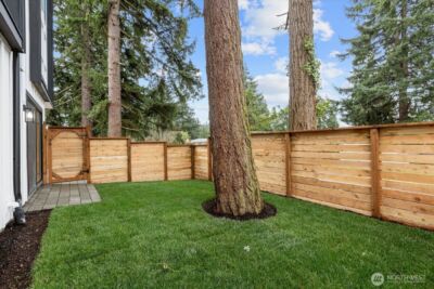 14308 Roslyn Place N, Seattle, WA 98133 - Photo 30