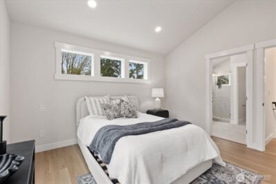 14308 Roslyn Place N #B, Seattle, WA 98133 - Photo 10