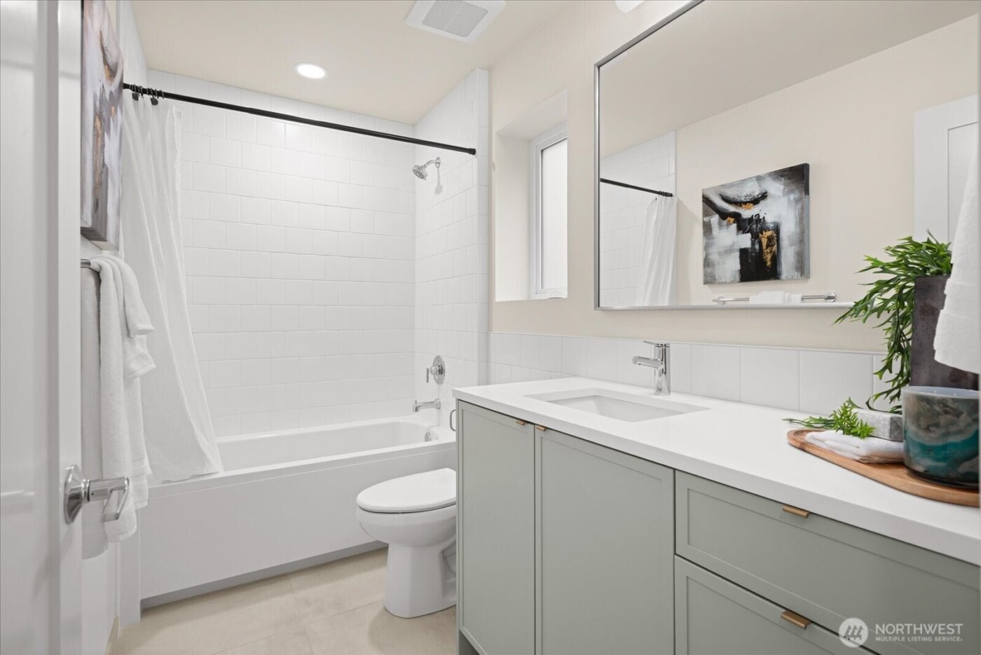 4222 Meridian Avenue N #B, Seattle, WA 98103