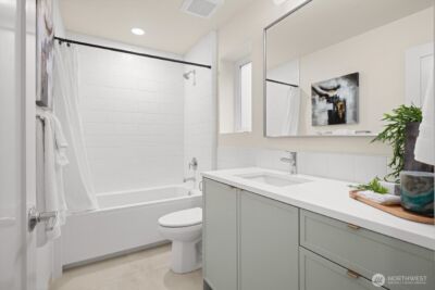 4222 Meridian Avenue N #B, Seattle, WA 98103 - Photo 12