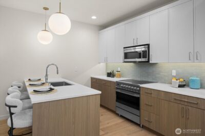 4222 Meridian Avenue N #B, Seattle, WA 98103 - Photo 8