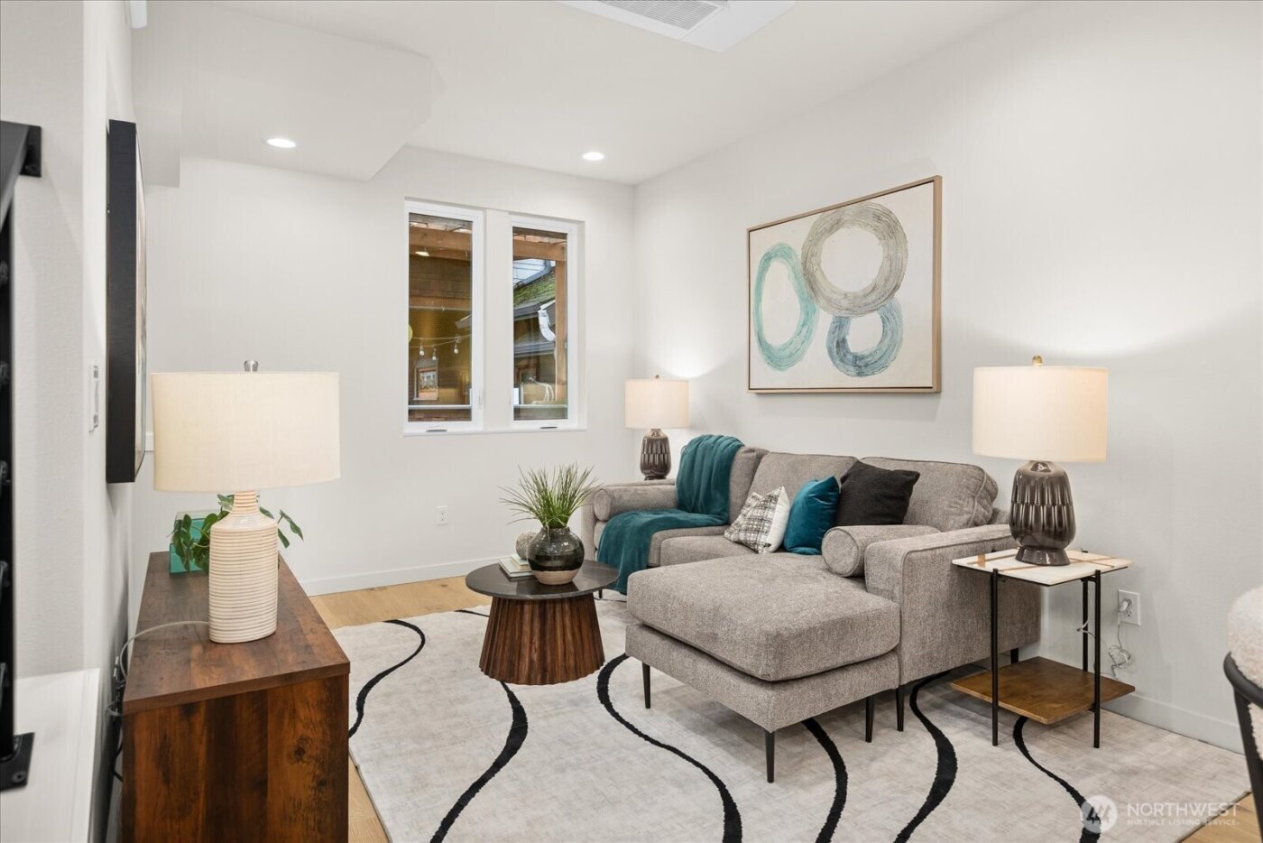 4222 Meridian Avenue N #B, Seattle, WA 98103