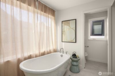 8327 B 12th Avenue NW, Seattle, WA 98117 - Photo 20