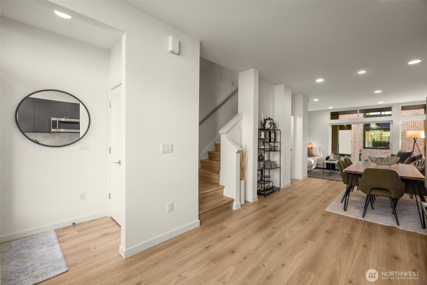 8327 B 12th Avenue NW, Seattle, WA 98117