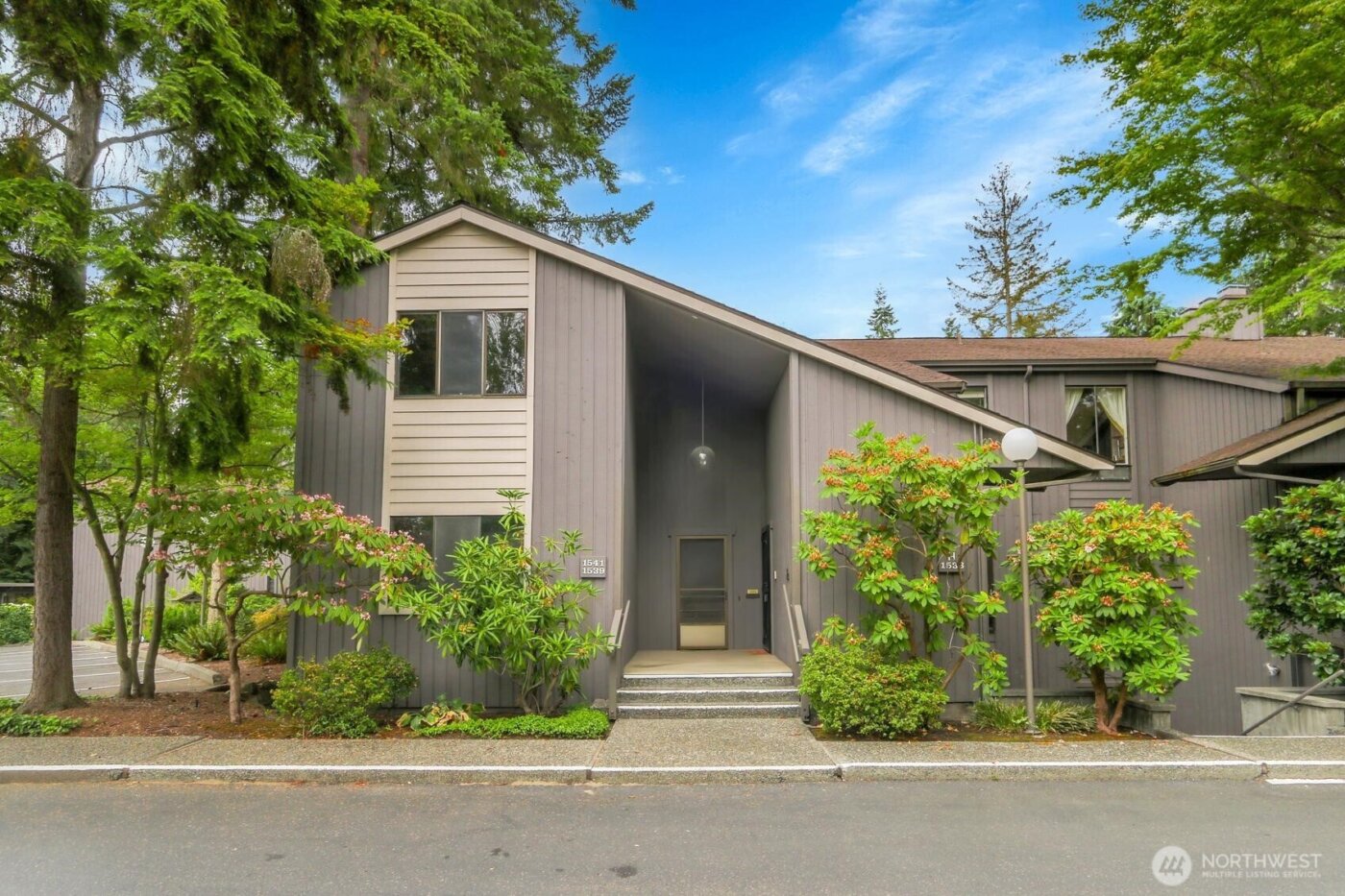 1541 NE 143rd Street #H5, Seattle, WA 98125