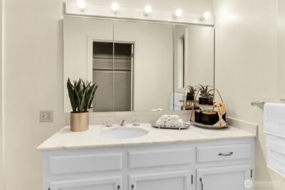 1541 NE 143rd Street #H5, Seattle, WA 98125 - Photo 22