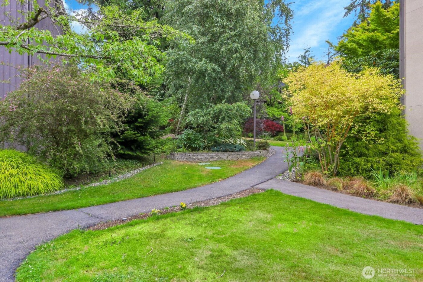 1541 NE 143rd Street #H5, Seattle, WA 98125