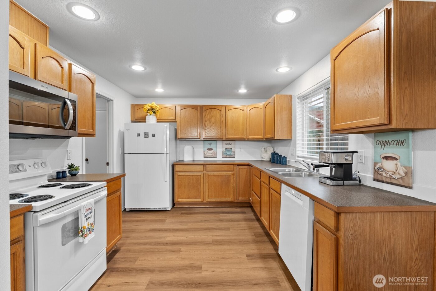 5035 Pacific Avenue , Tacoma, WA 98408