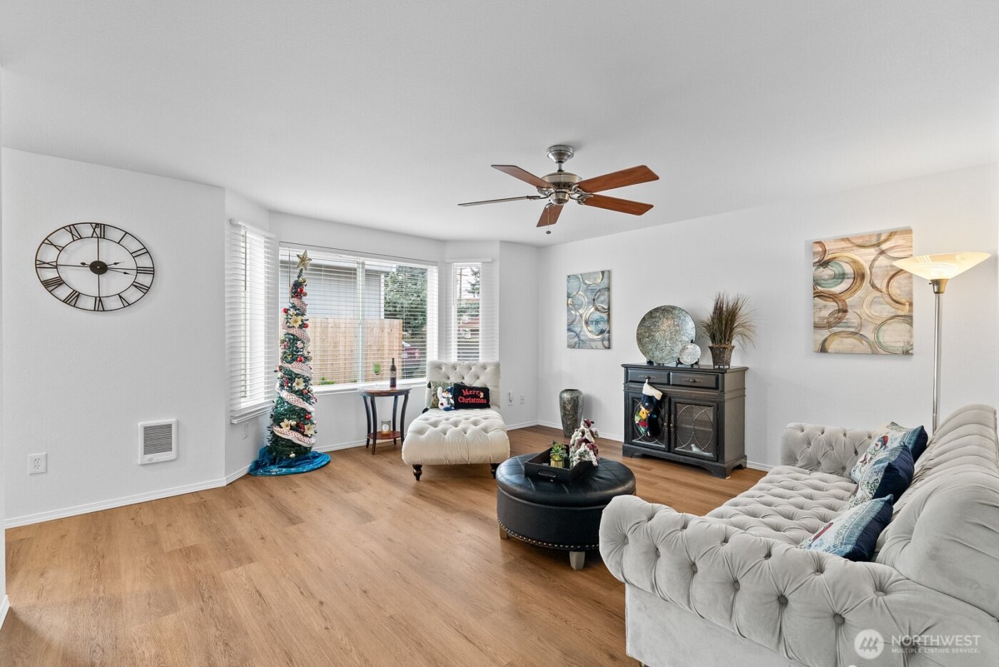 5035 Pacific Avenue , Tacoma, WA 98408