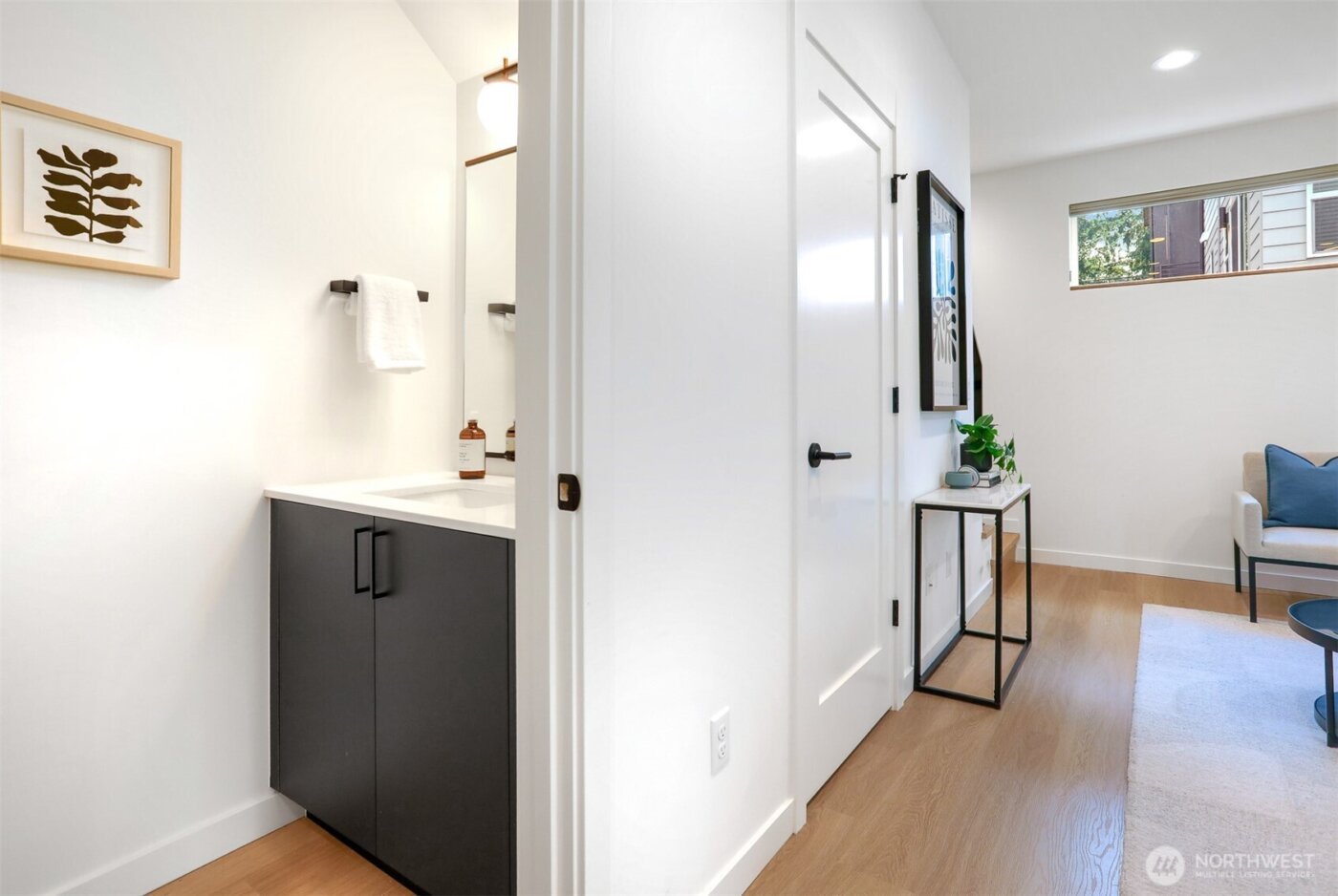 10344 Wallingford Avenue N, Seattle, WA 98133