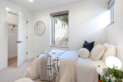 10344 Wallingford Avenue N, Seattle, WA 98133 - Photo 23