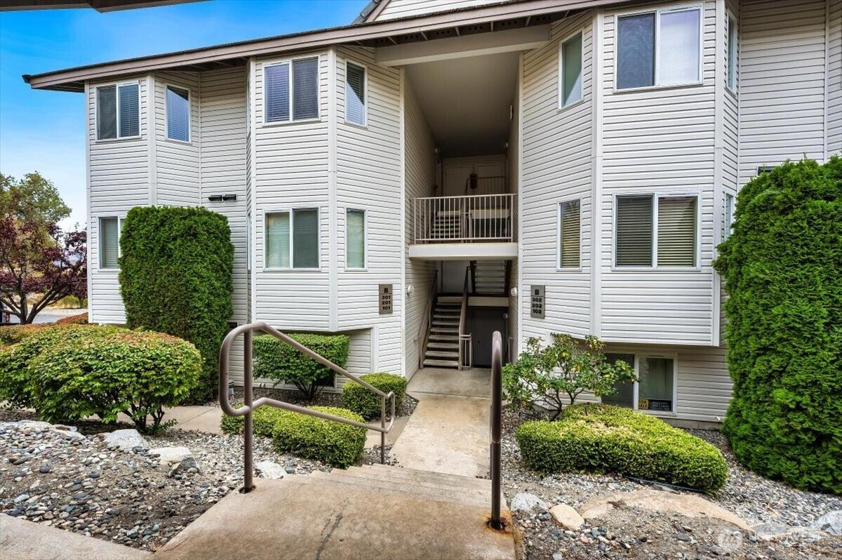 808 W Manson Highway #B201, Chelan, WA 98816