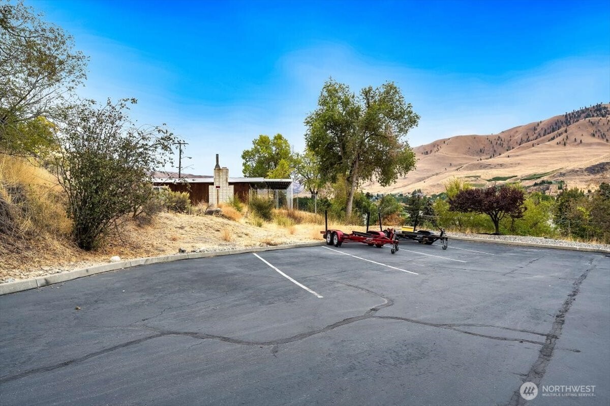 808 W Manson Highway #B201, Chelan, WA 98816