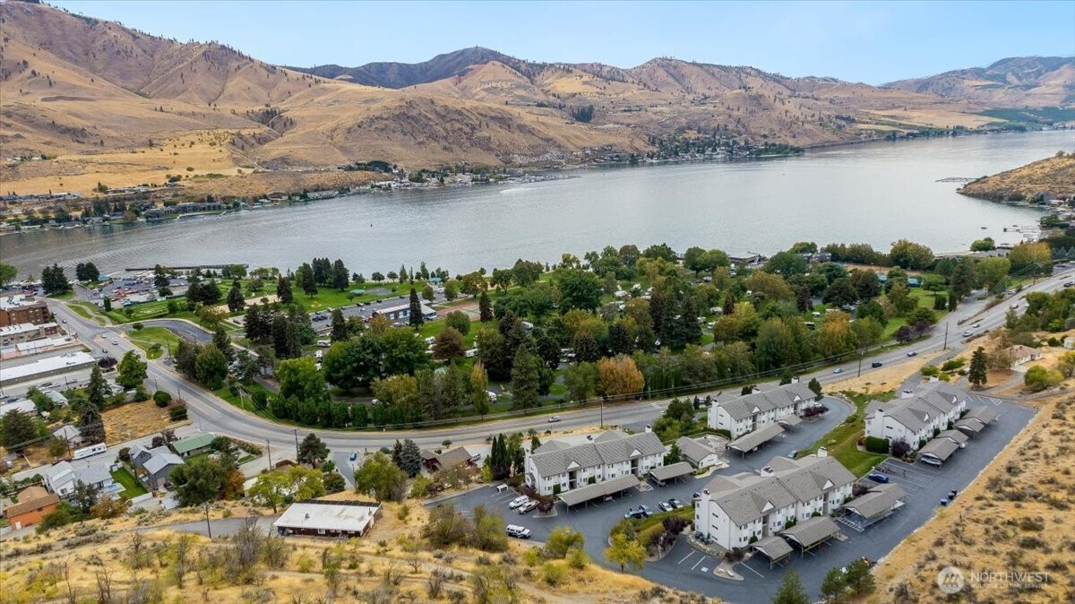 808 W Manson Highway #B201, Chelan, WA 98816