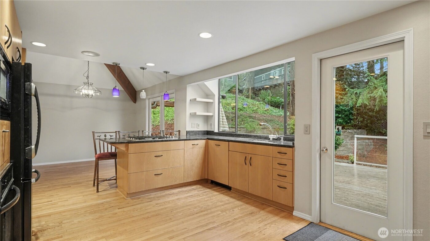 3320 168th Place SE, Bellevue, WA 98008