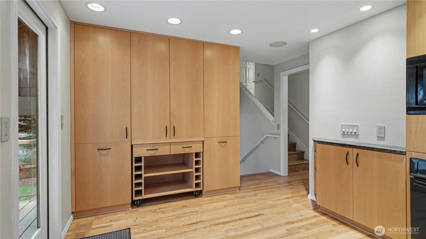 3320 168th Place SE, Bellevue, WA 98008