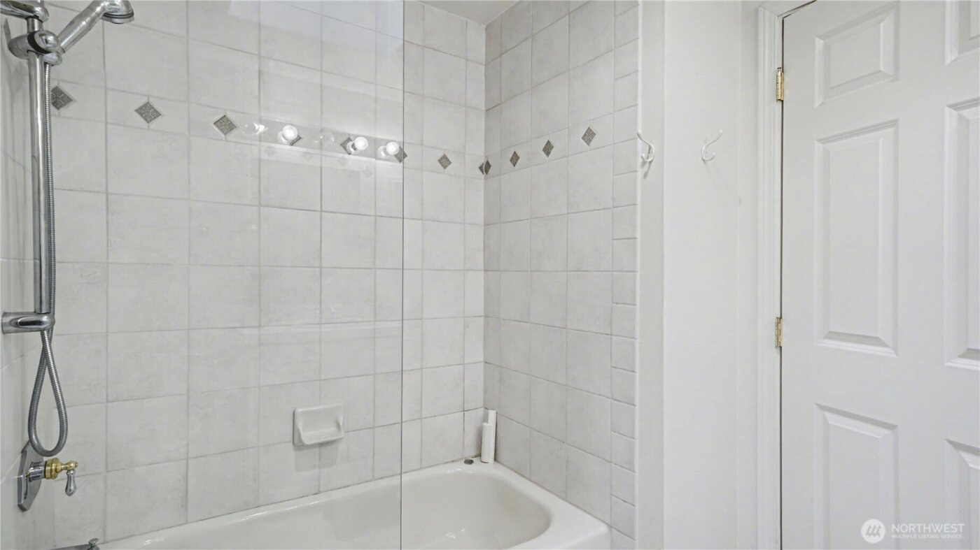 3320 168th Place SE, Bellevue, WA 98008