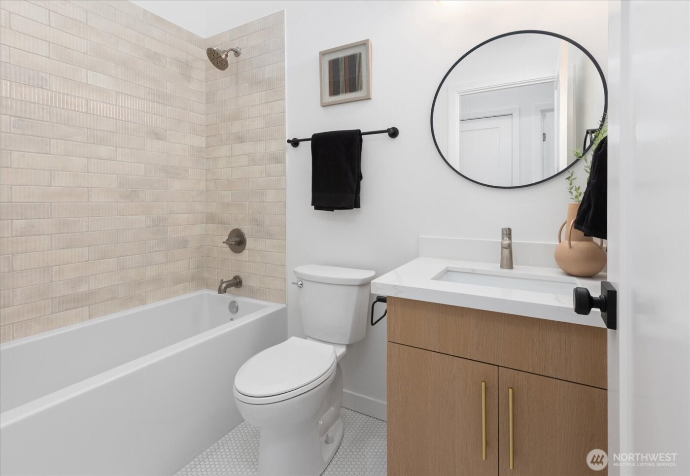 830 S Sullivan Street #B, Seattle, WA 98108