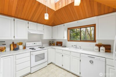 2545 NE 95th Street , Seattle, WA 98115 - Photo 16