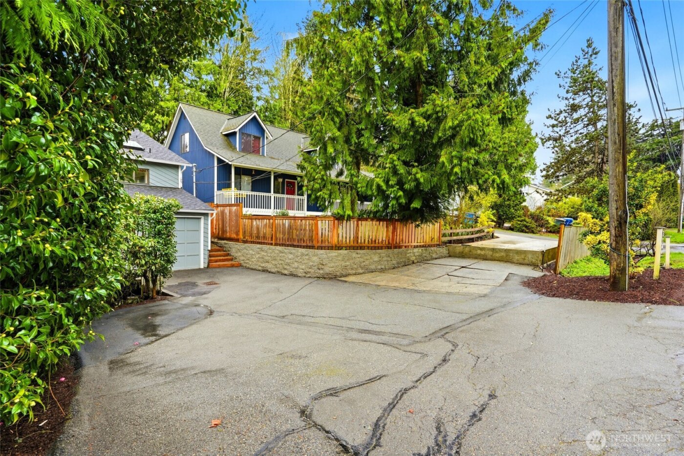 2545 NE 95th Street , Seattle, WA 98115