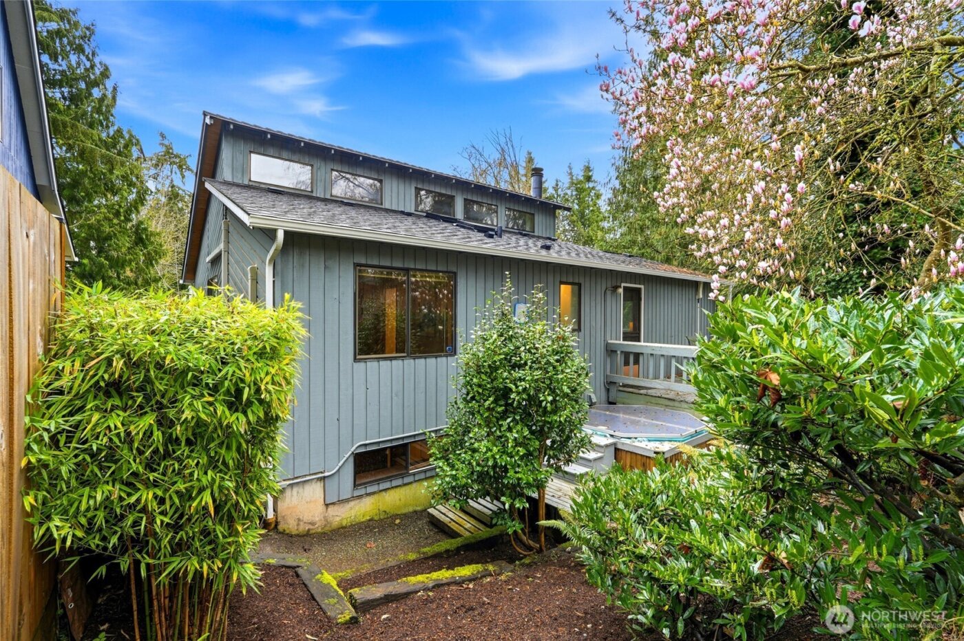 2545 NE 95th Street , Seattle, WA 98115